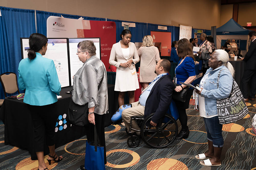 exhibit hall busy - choice_AAKP_44th_20190906080350