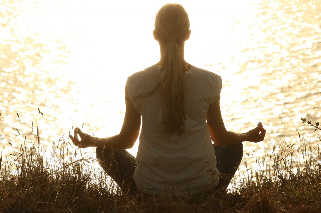meditate-g773451958_1920